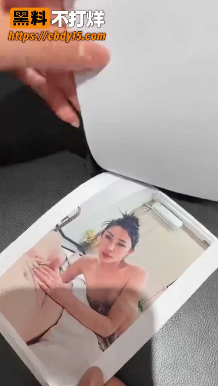 佳木斯新玛特迪桑特女导购不雅视频 12