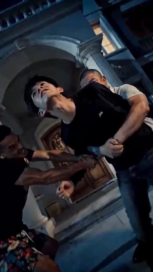 AI成人短剧 超能旅行团 第4集 拥有超能力的陈泽救下少女后共赴云雨