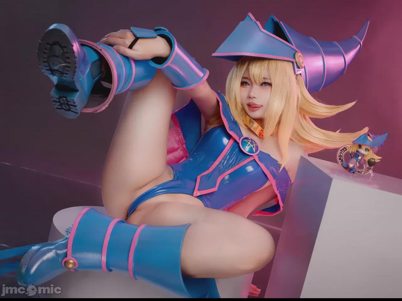 ZinieQ - Dark Magician Girl (Yu Gi Oh) 第1话, страница 13