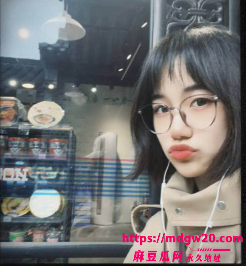 混血男网红亚波伦被曝睡粉28