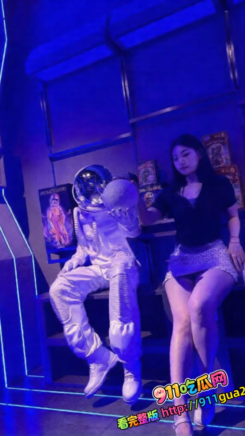 广东淫荡人妻性爱私拍母狗开发全程露脸实录口舌服侍肉棒多体位激情交欢彻底驯服为骚浪母畜生 1