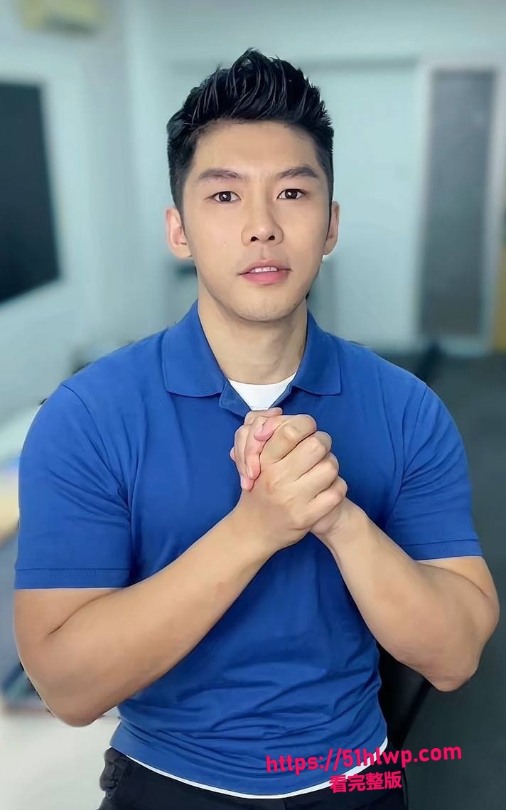 抖音百万网红 英文老师Tanner 突然消失停更 网传他是gay 玩rush太刺激 导致心脏骤停离世 - 51吃瓜