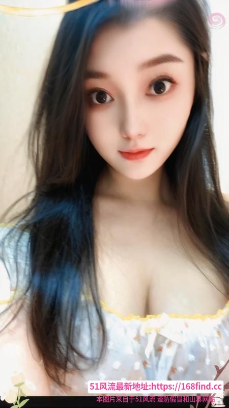 西湖巨乳娃娃脸盼盼