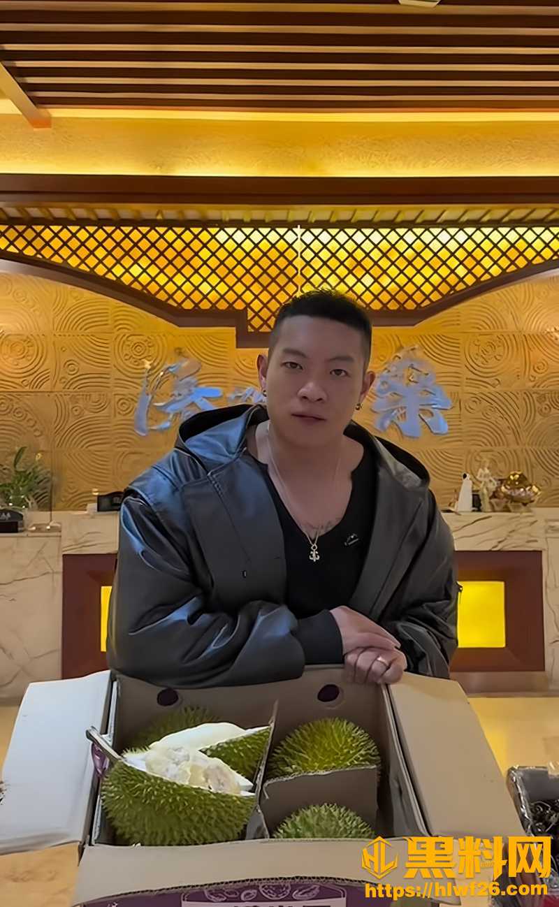 男网红陈杨性爱视频流出17W800px
