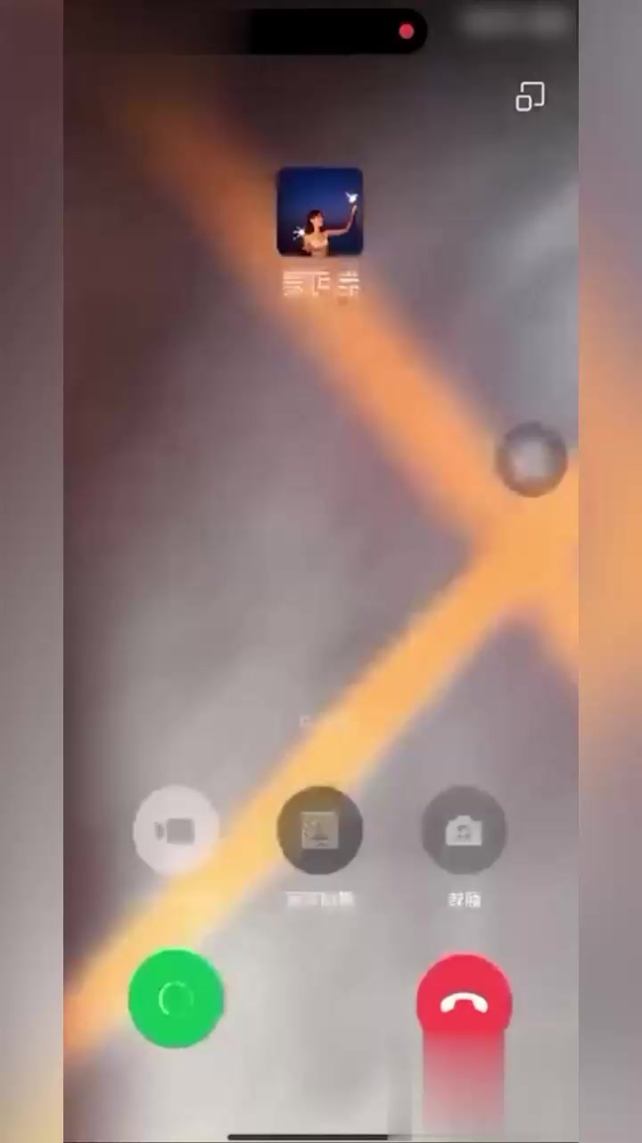 抖音二十万粉亲亲小渝卖萌反差被写成土豪1V1 人设讨论停在账号层 不写自慰场