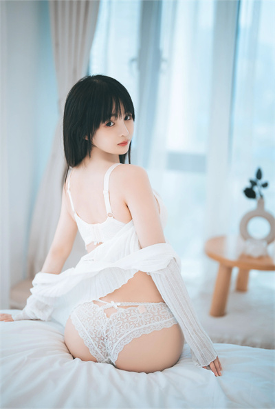 老公不在家，找个男的撩骚