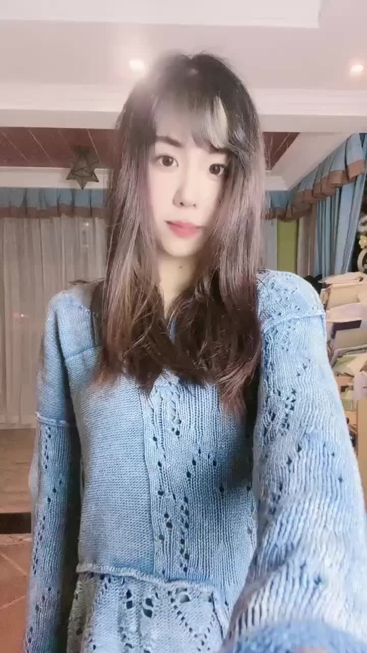 抖音涂鸦蹦迪特效火出圈 审核员视角全脱原片疯传 评论区全在求资源 加上特效就能过审太炸裂-黑料网
