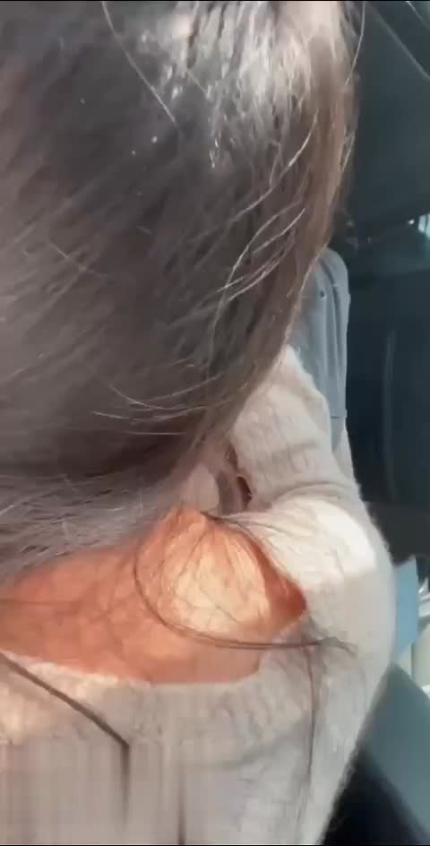 今日大赛 车震的经历 狭小车厢成欲望战场 偷情刺激与肉体碰撞让人彻底沉沦停不下来