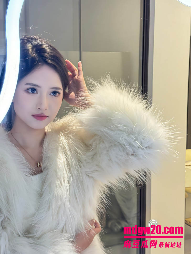 抖音网红李思悦 最新私密视频流出 黑丝御姐被无套传教士后入狠操