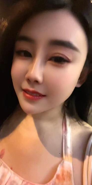 长舌骚浪女