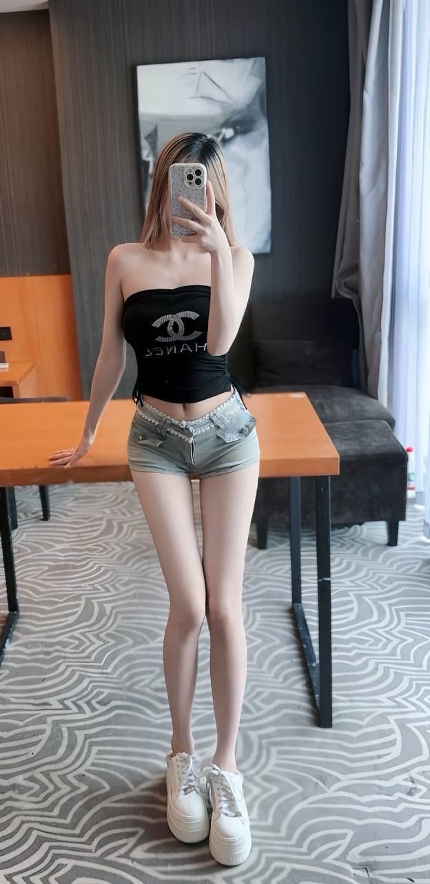 丰乳肥臀美艳少妇