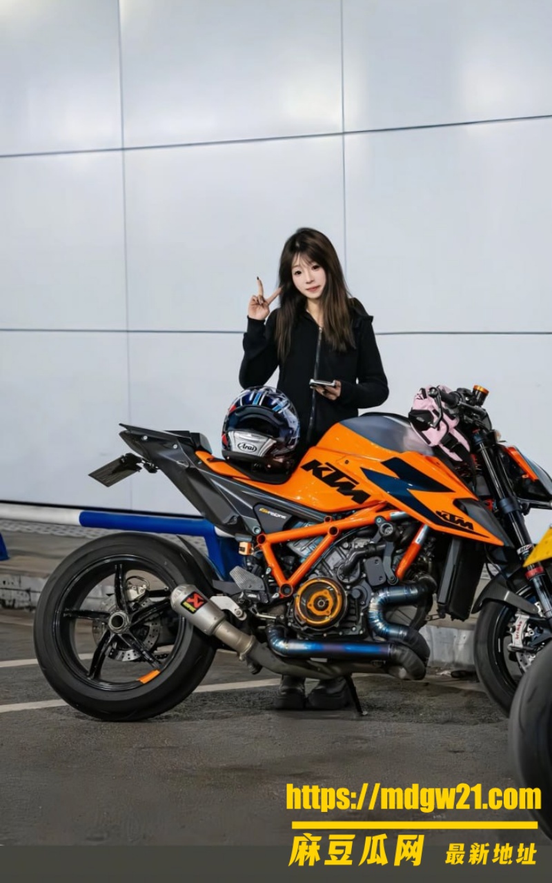重庆女骑笨笨 陈思颖4