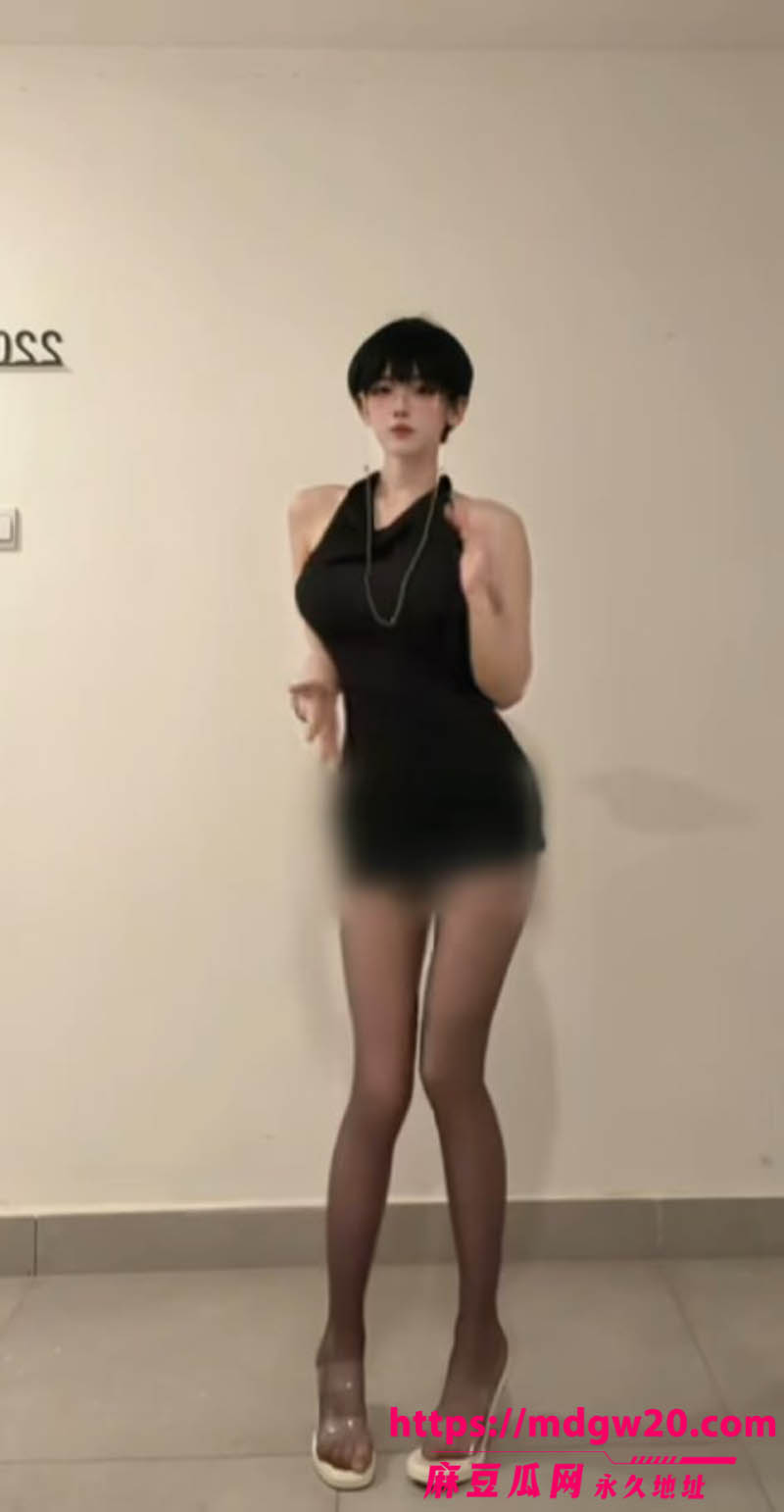 抖音假小子洋桔梗短发反差翻车6