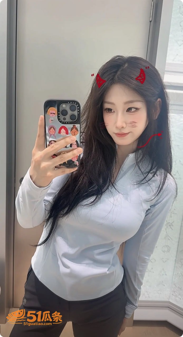 佳木斯新玛特迪桑特女销售刘佳试衣间啪啪啪彻底翻车！私密视频流出 网友直呼“太刺激太离谱”