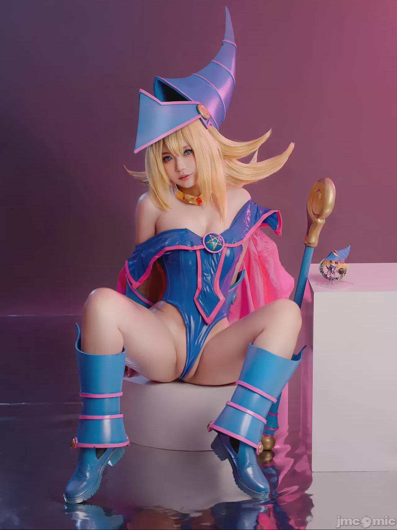 ZinieQ - Dark Magician Girl (Yu Gi Oh) 第1话，第 10 页