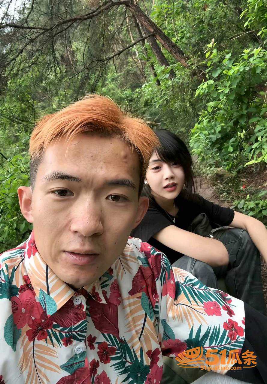 抖音粉丝千万网红刘大炮 坐拥大云正宫却与奶露拖私下互撩 正宫怒曝荒野求生后性爱视频