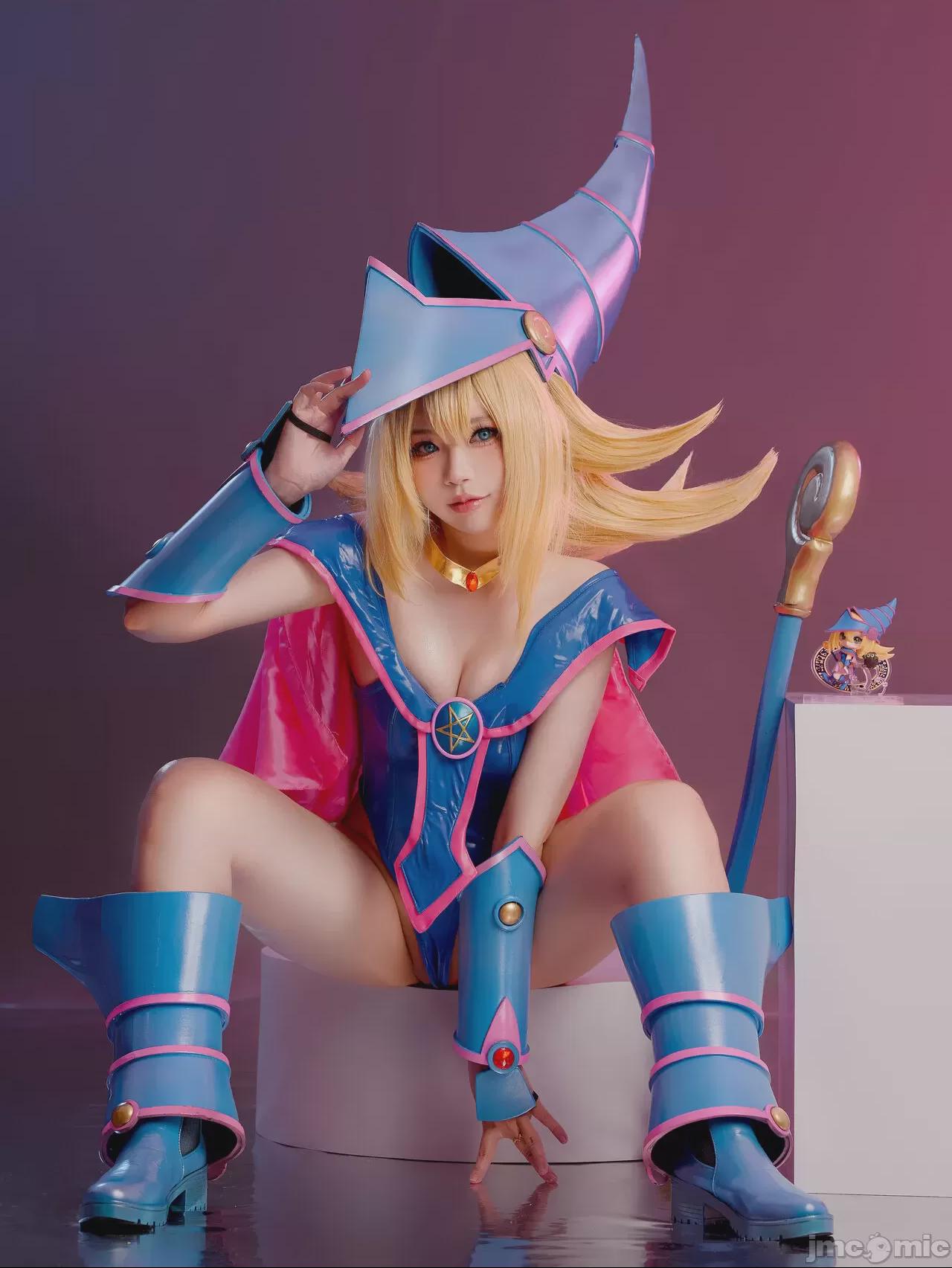 ZinieQ - Dark Magician Girl (Yu Gi Oh) 第1话, страница 11