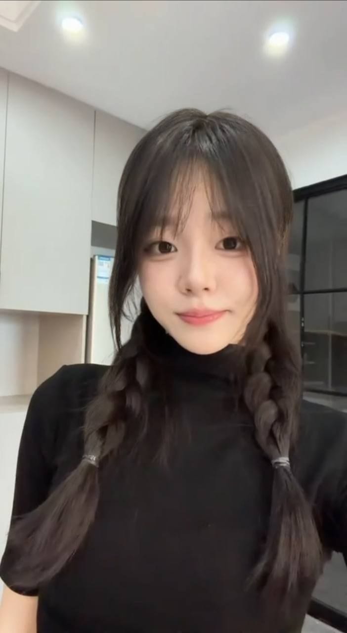 性感少妇萝莉校花有体检带公寓
