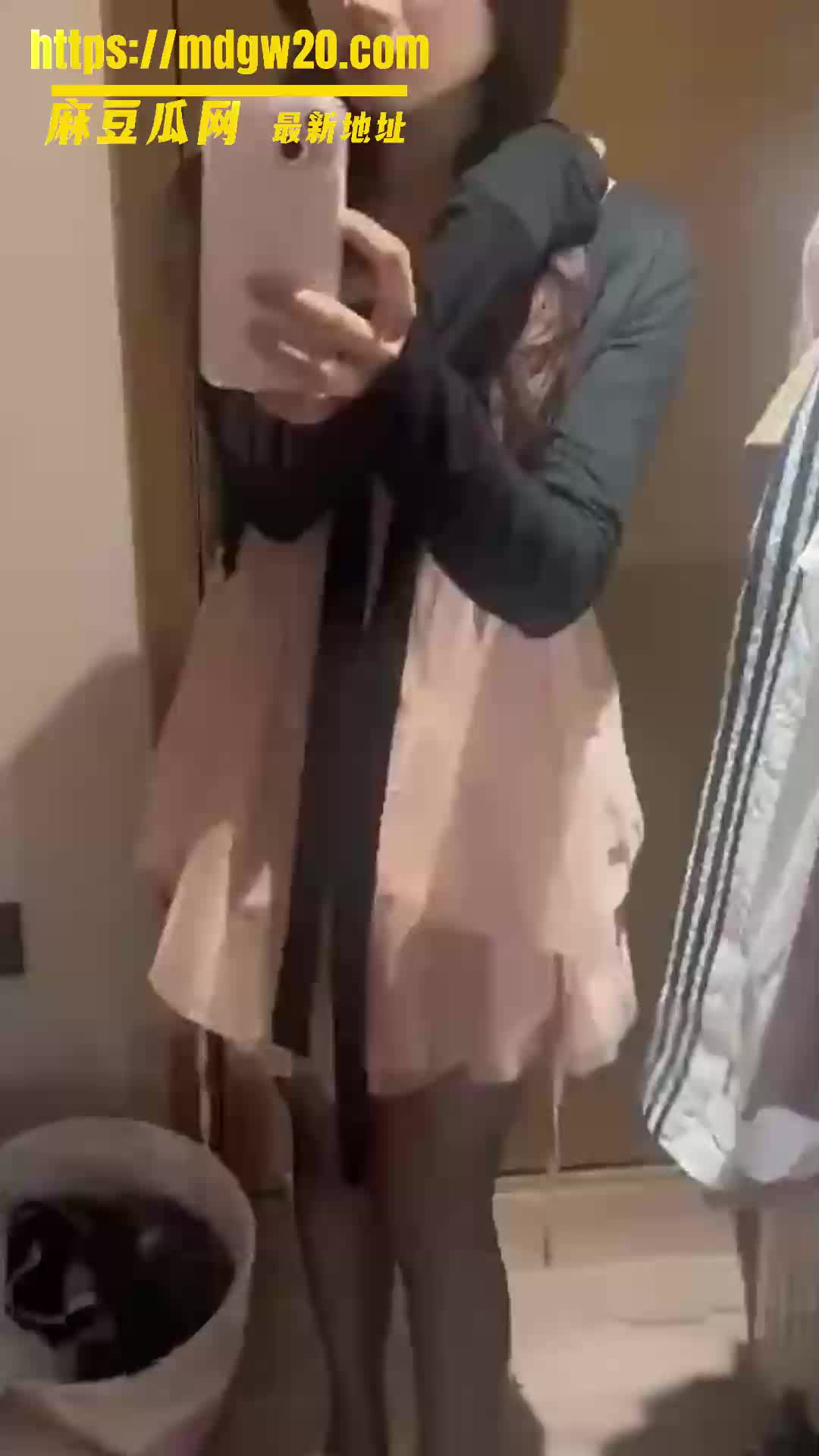 推特05后母狗 你的KK 新作 操到她吐舌头翻白眼内射 夹着主人精液逛商场 | 麻豆瓜网｜麻豆传媒旗下的免费成人吃瓜黑料网