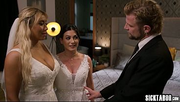 Áp phích cho Hot lesbian brides Megan Mistakes and hot Cyber Doll gets fucked so big tits MILF enjoyed rough threesome