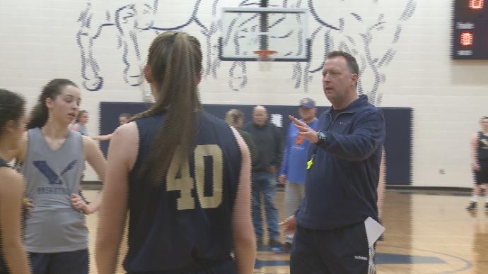 Vanguard boys and girls basketball both off to fast 8-1 start