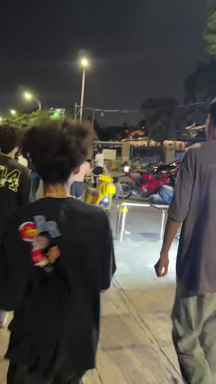 厦门后溪PullTab拉环咖啡店 黄毛小伙带女友鬼混 父亲护女心切被小伙围殴-黑料网