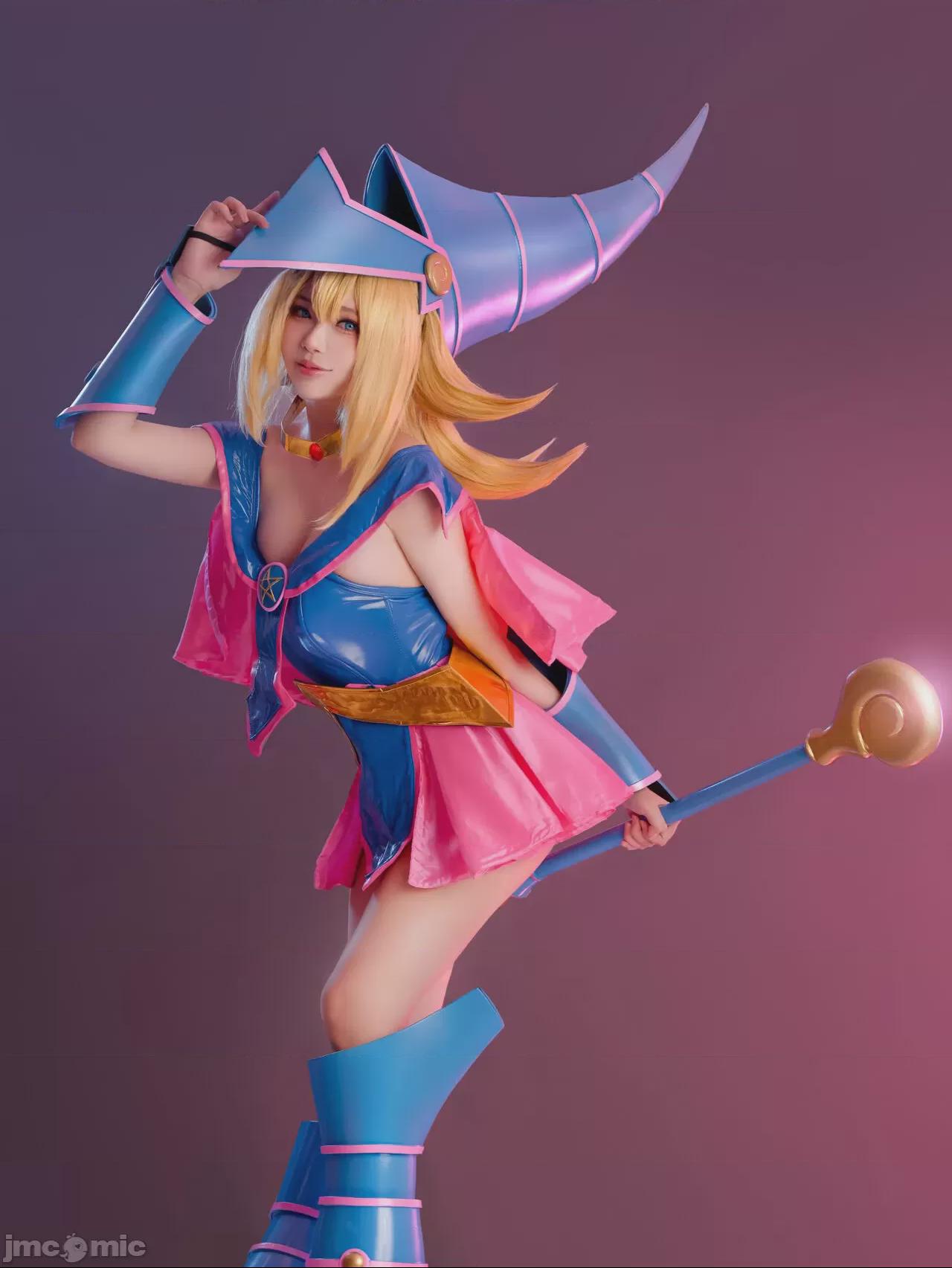 ZinieQ - Dark Magician Girl (Yu Gi Oh) 第1话, страница 3