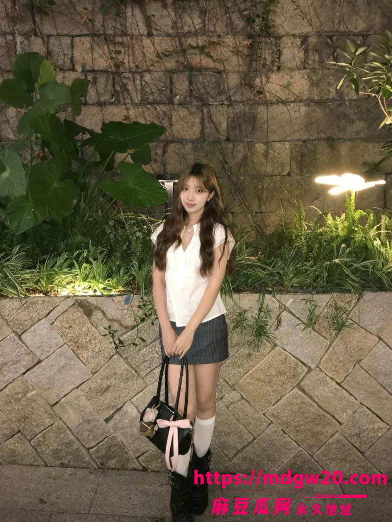 辽宁科技大学反差婊刘美娜不雅视频流出1