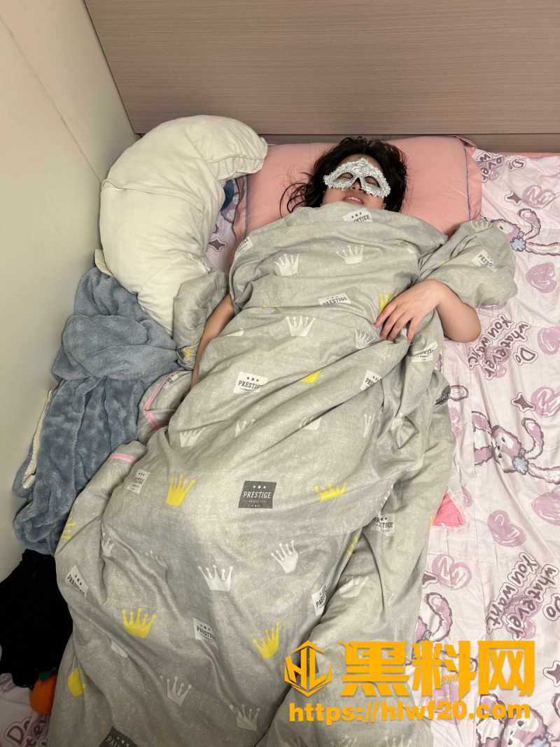 Darnell兄妹乱伦福利1