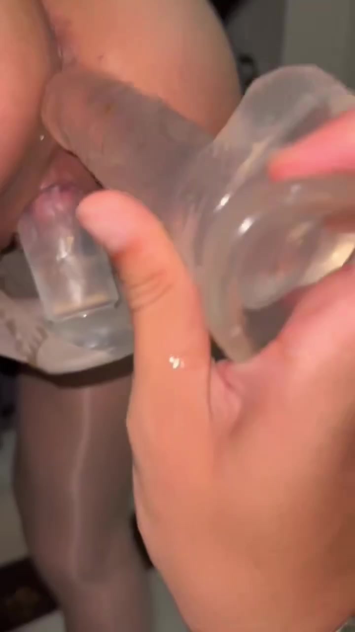 地陪圈内幕曝光 福利姬扎堆转战线下 表面陪逛实则擦边