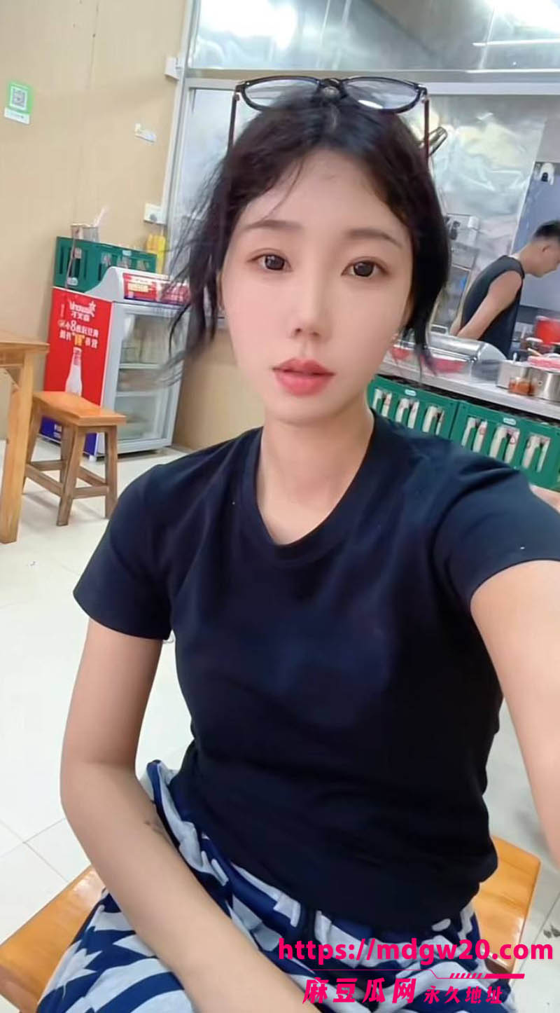 抖音百万网红哎呦喂你江哥被曝借非洲幼童卖惨骗捐款10