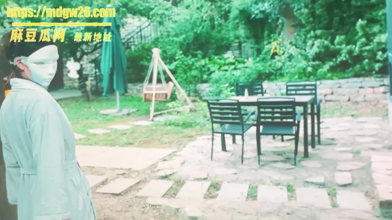 推特私拍大神 老虎菜最新福利视频 和离异少妇彬彬的第一次全裸露穴拍摄 | 麻豆瓜网｜麻豆传媒旗下的免费成人吃瓜黑料网