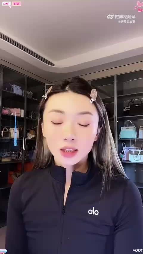 程晓玥首谈分手 粉丝直指郑恺移情Baby 牵新女友去白月光婚礼现场观礼太扎心