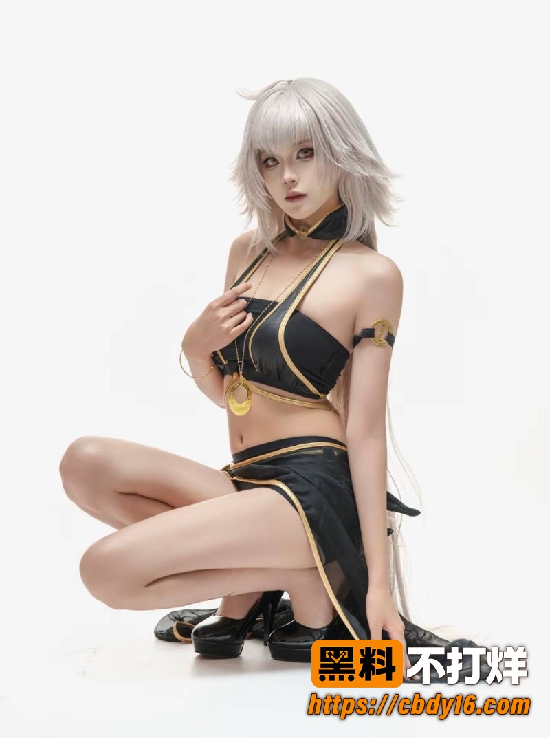 抖音2.4万粉cos女网红齐神出轨  2