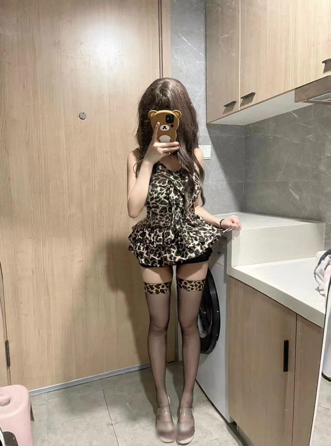 男爹的鸡巴套子校园妓女，目前目标二十人斩