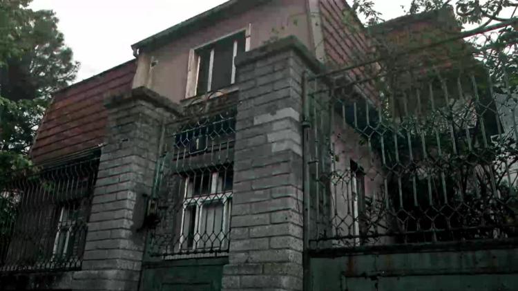 变态家族E21.花园里的反常 포스터