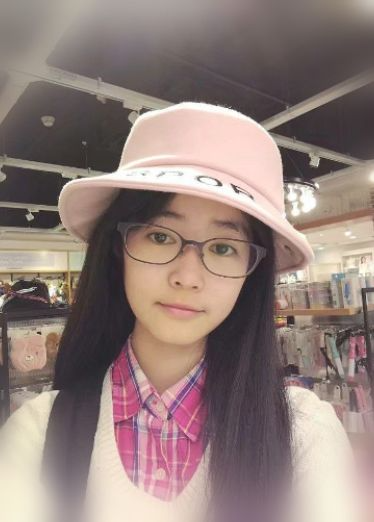 第一次谈恋爱的大学生
